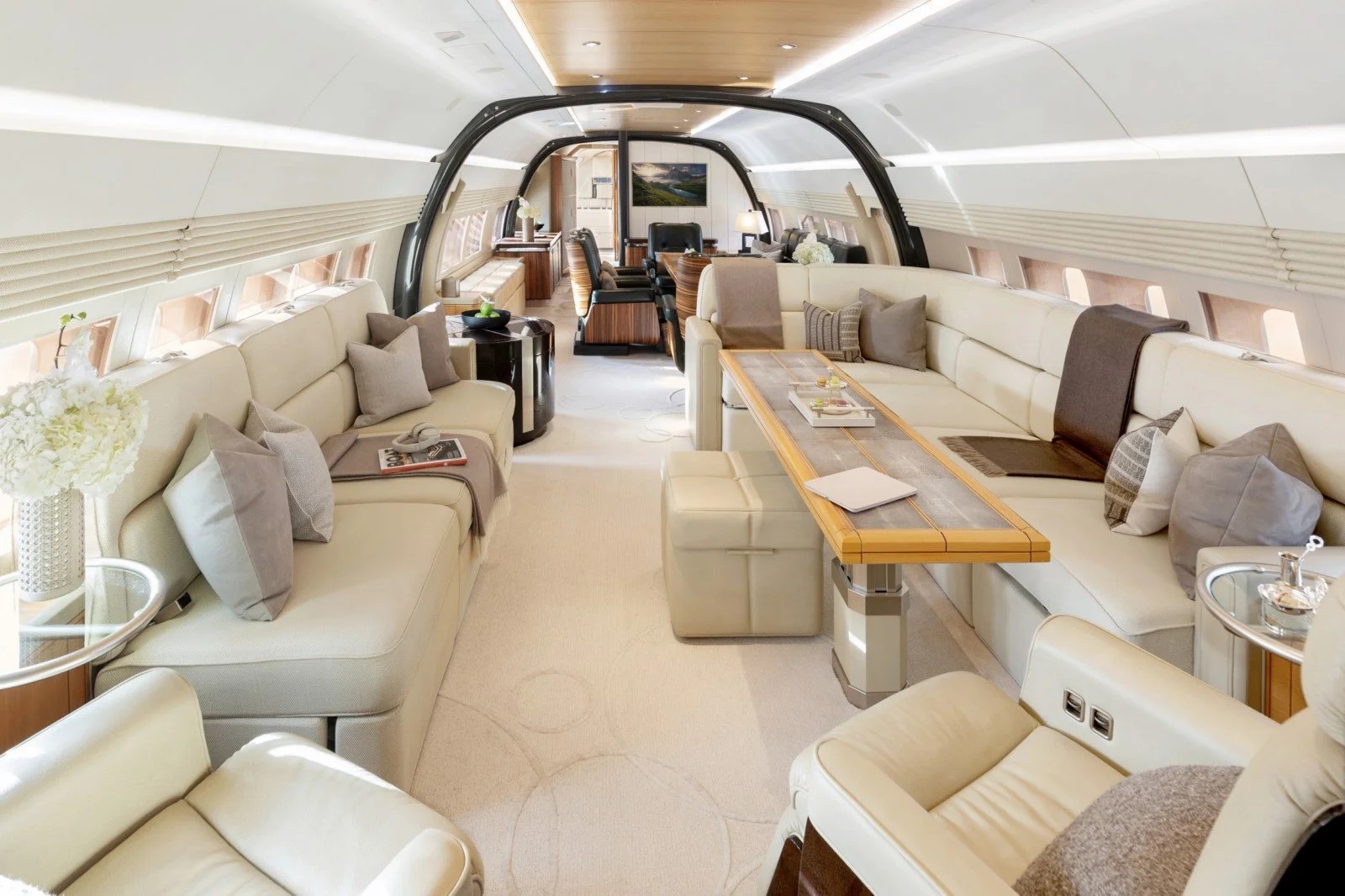 Inside the Modern Jet Cabin Features Shaping Private Travel